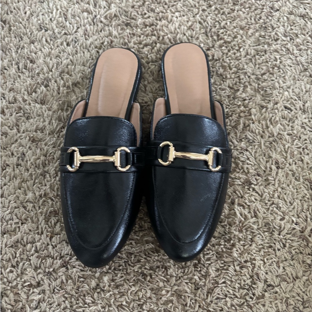 Elegant Black Loafers with Gold Accent